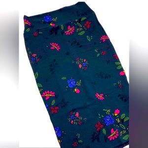 LuLaRoe elegant line Ivy pencil skirt💙Size 2X